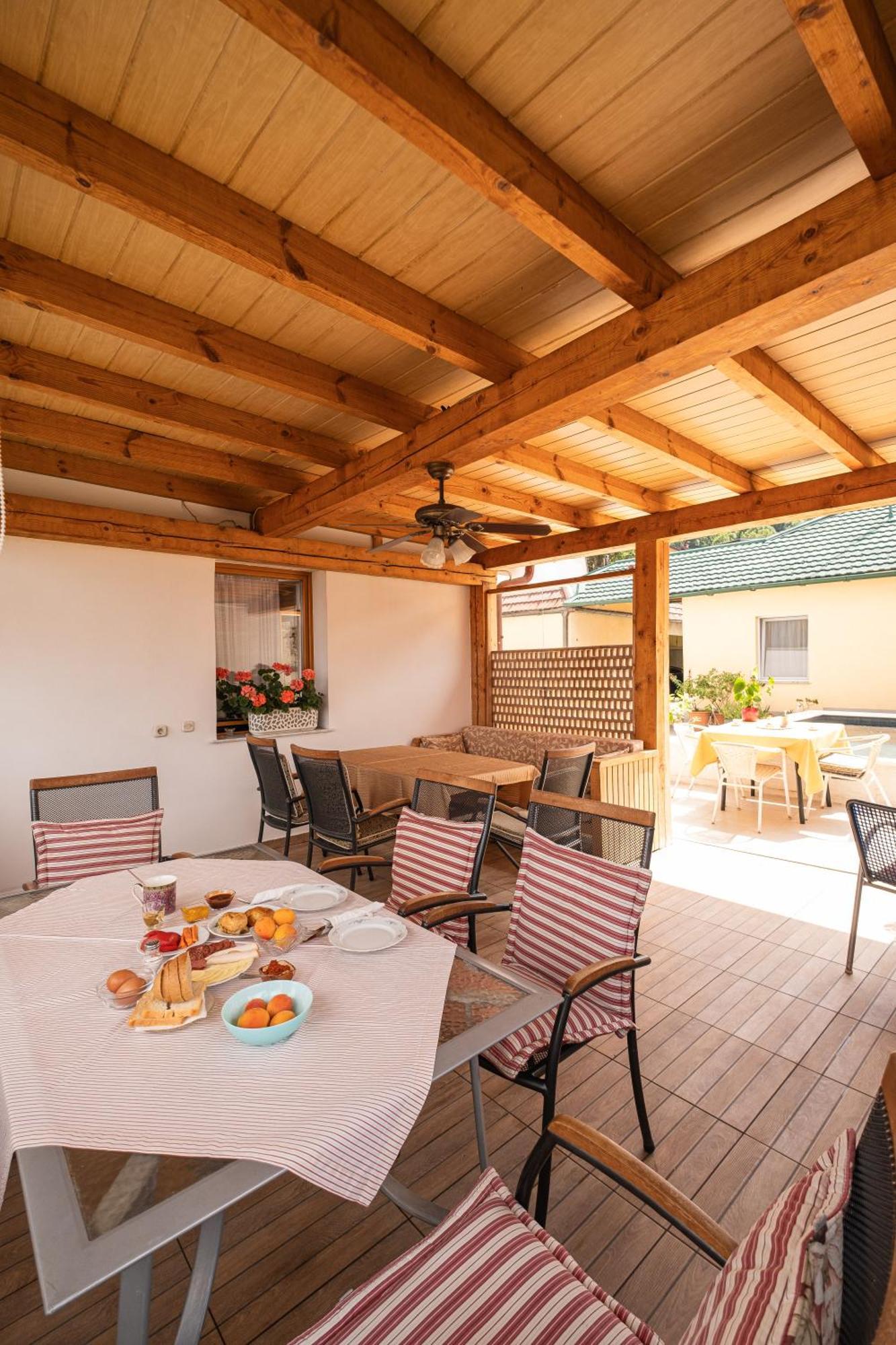 Guesthouse Rose Sarajevo Bagian luar foto