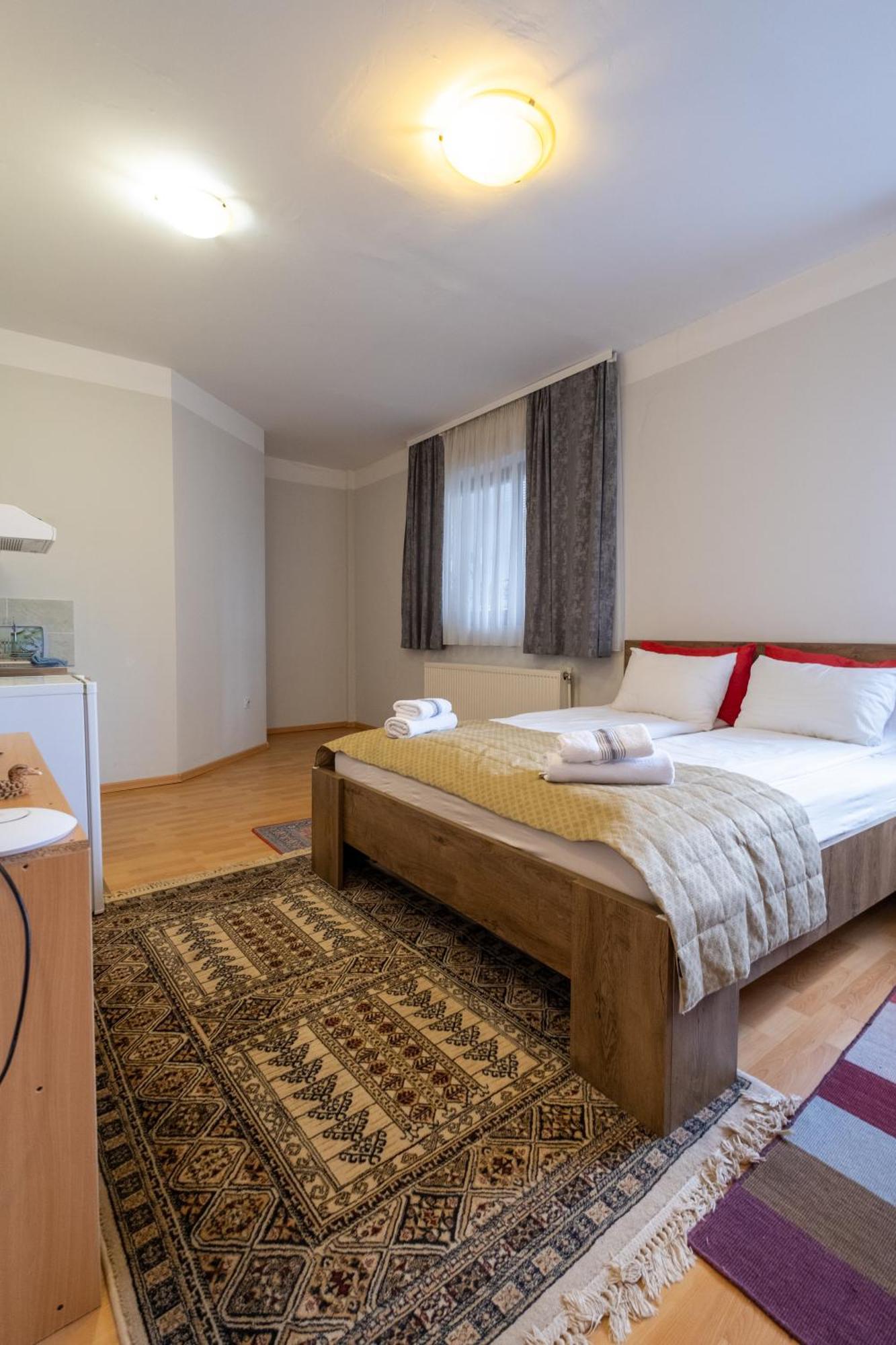 Guesthouse Rose Sarajevo Bagian luar foto