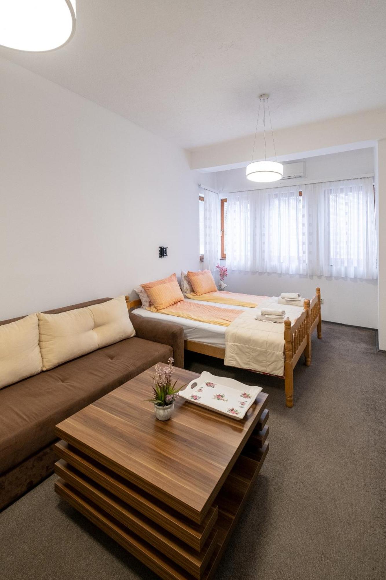 Guesthouse Rose Sarajevo Bagian luar foto