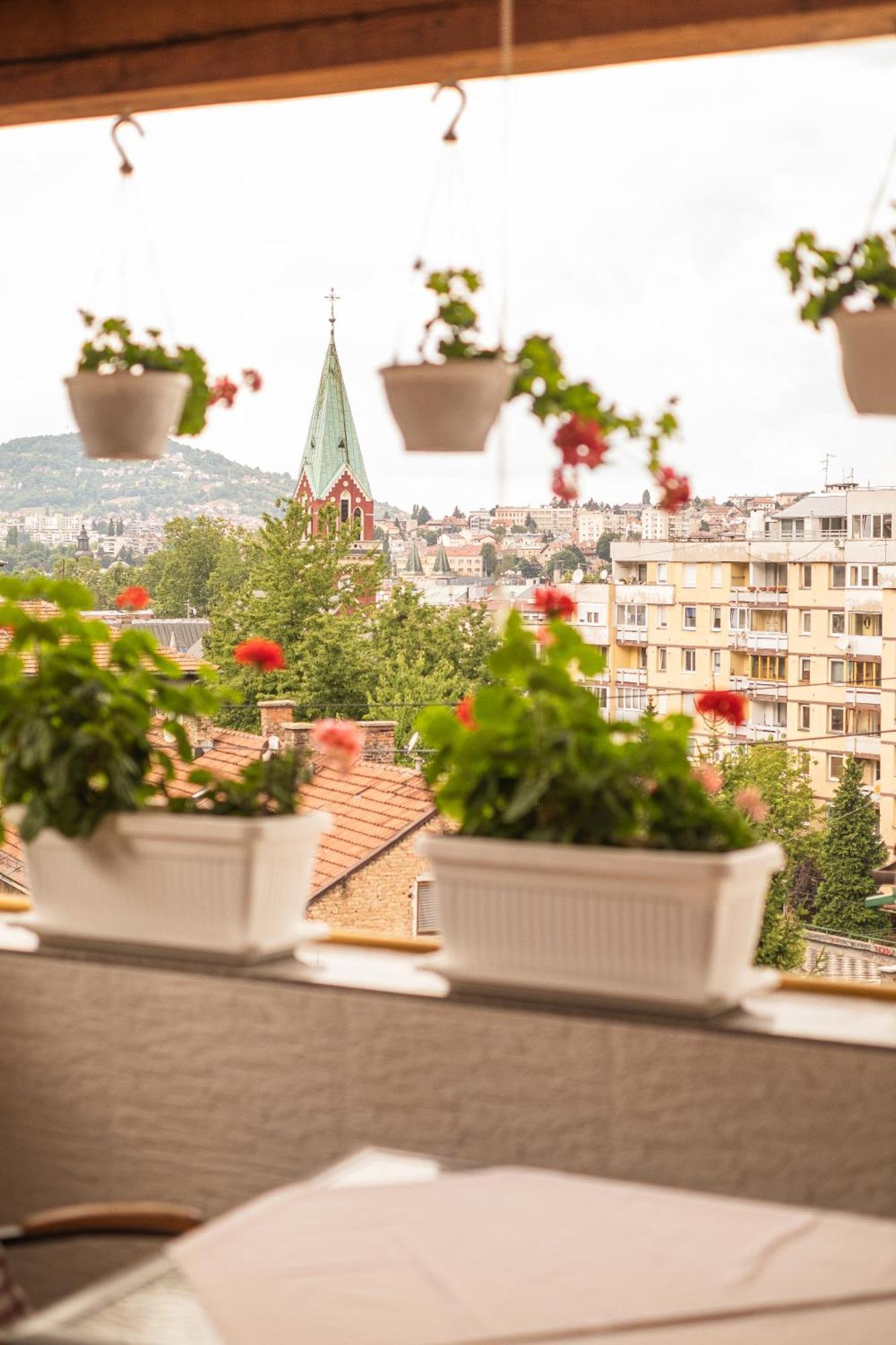 Guesthouse Rose Sarajevo Bagian luar foto