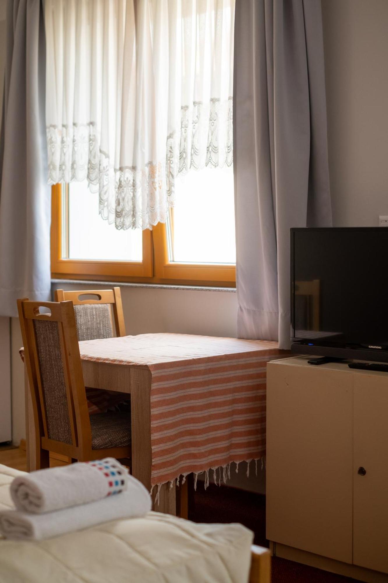 Guesthouse Rose Sarajevo Bagian luar foto